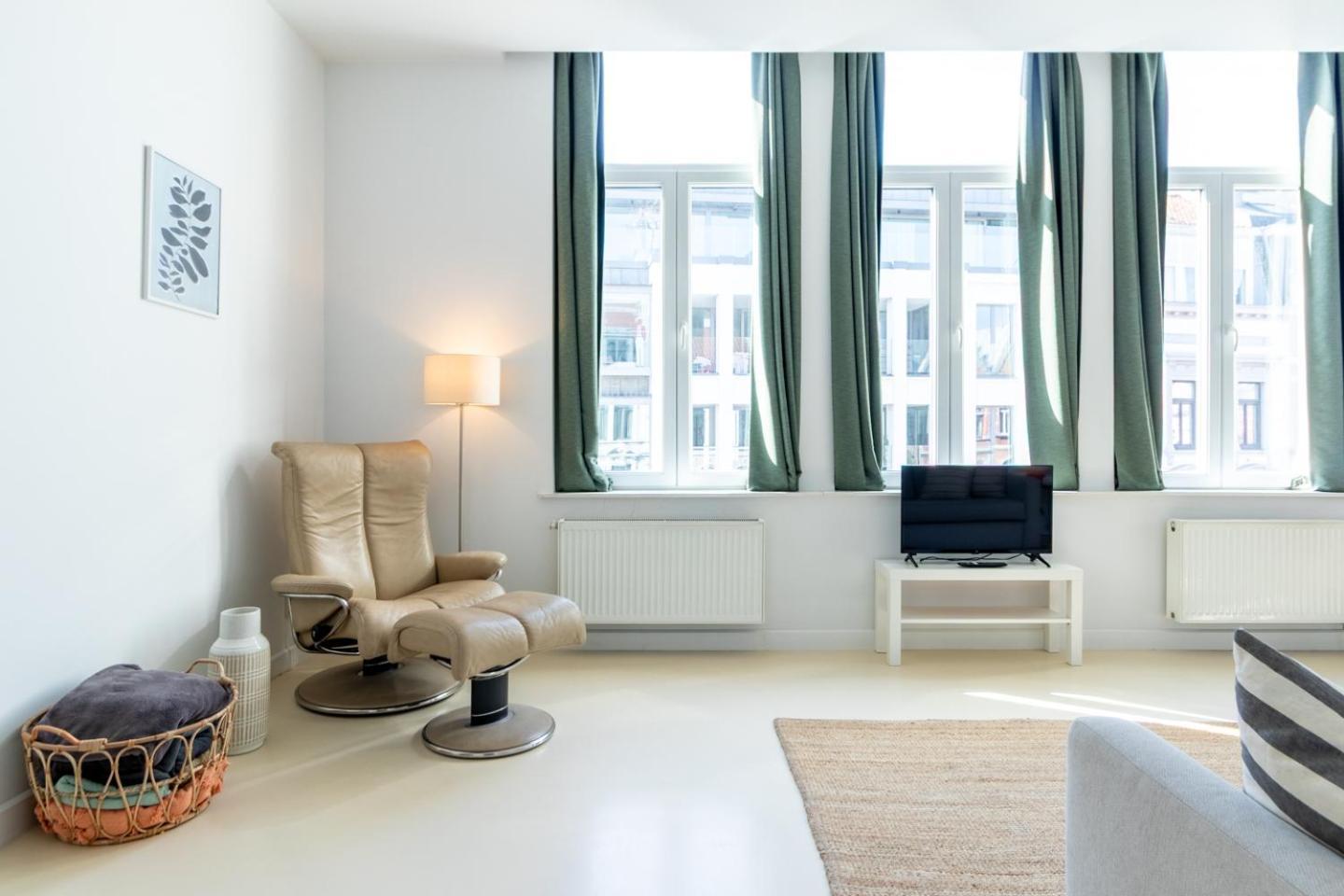 Bright, Spacious Apartments & Perfectly Located In The Heart Of ヘント エクステリア 写真