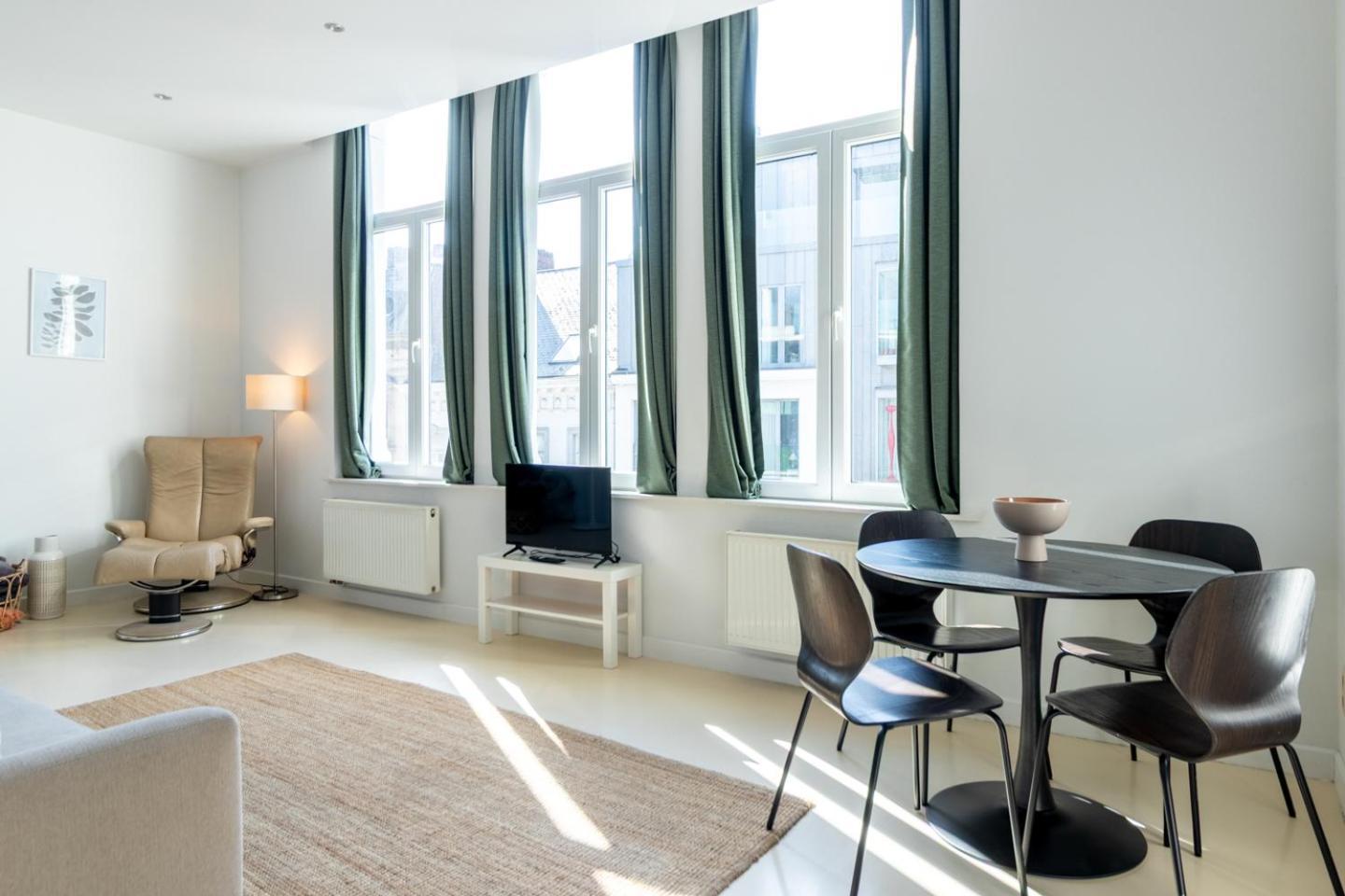 Bright, Spacious Apartments & Perfectly Located In The Heart Of ヘント エクステリア 写真
